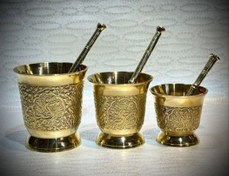 تصویر هاونگ برنجی طرح طاووس در سه سایز مختلف 