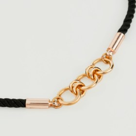 تصویر دستبند پرهون 