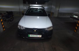 تصویر وانت آریسان مدل ۱۳۹۷ دنده ای با کارکرد ۹۲۴۷۶ کیلومتر 