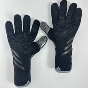 تصویر دستکش دروازه‌بانی آدیداس پردیتور ۲۰۲۵ مشکی همراه فیلم محصول 