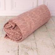 تصویر پتوی مسافرتی فایپکو تک نفره مدل magic طرح سنگ - صورتی(کالباسی) 