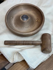 تصویر گردو شکن چوبی 