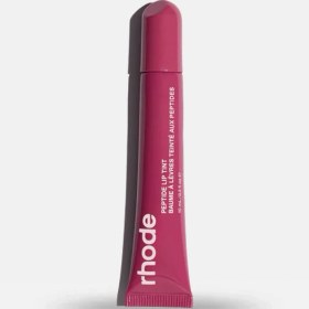 تصویر قاب Rhode زرشکی به همراه Lipstick 