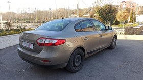 تصویر رنو فلوئنس مدل 2017 ا دنده‌ای دنده‌ای