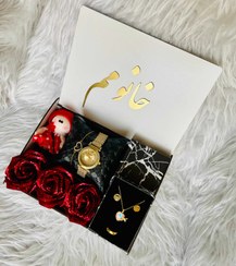 تصویر پک هدیه زنانه شیک باکس چوبی خاص روز زن 