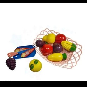 تصویر میوه برشی،همراه با کارد و تخته برش،سبد برای نگهداری میوه 