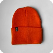 تصویر کلاه بافت نارنجی 