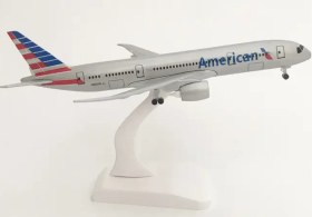 تصویر ماکت هواپیما بوئینگ ۷۸۷ امریکن | Airplane Model 20CM Boeing 787 American Airlines 