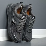 تصویر کتانی نایکی مدل V2K رنگ مشکی 