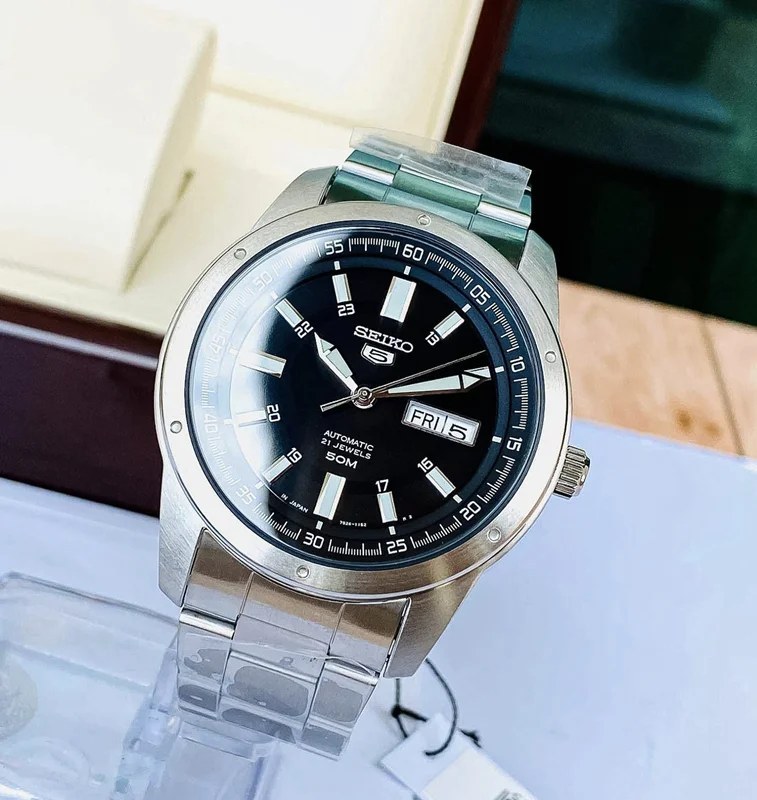 Seiko snkn13j1 discount