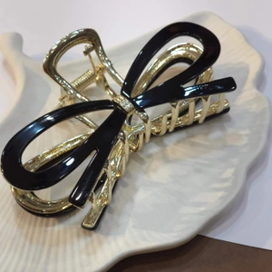 تصویر فروشگاه اکسسوری پریچه