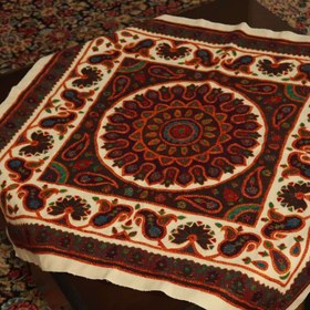 تصویر پته بقچه گل زنبق سفید 