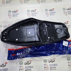 تصویر لگنی جا باطری زیر زین موتور TVS راکس (انژکتور) اصلی 