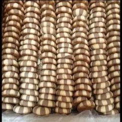 تصویر بیسکویت ساقه طلایی باروکش شکلاتی مینو 