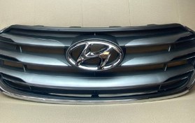 تصویر جلو پنجره هیوندای سانتافه نیو 2017 برند اصلی جنیون پارت 