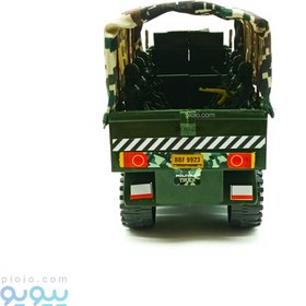 تصویر اسباب بازی کامیون ارتشی با سرباز 