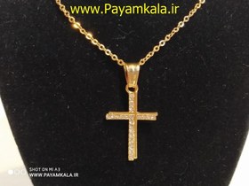 تصویر پلاک طرح صلیب با زنجیر طلایی 