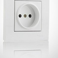 تصویر پریز برق سفید بهداد الکتریک مدل ورتکس Behdad Electric white power outlet, Vortex model