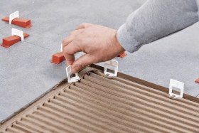 تصویر همتراز کاشی و سرامیک (کلیپس) شرکت زرلو 