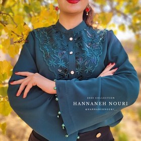 تصویر شومیز سبز زمردی با تور کارشده مجلسی و آستین مروارید دوزی شده 