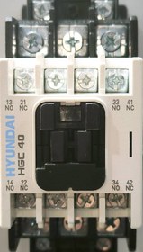 تصویر کنتاکتور 40 آمپر هیوندای 