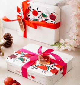 تصویر هارد باکس آجیل شور یلدا Yalda nuts gift box