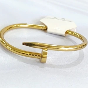 تصویر فروشگاه گالری آنتیک بوئین زهرا