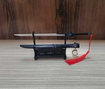 تصویر شمشیر افسانه‌ای هزار خنجر 