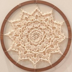 تصویر دیوارکوب قلاب بافی قطر 20 سانتی متر 