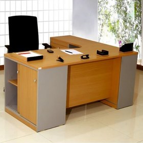 تصویر میز اداری مدل دریا 