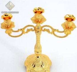 تصویر شمعدان 3 شعله هندی الومینیومی با ابکاری 