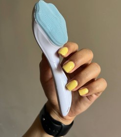 تصویر فیس براش پنجه گربه 