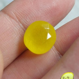 تصویر نگین یاقوت زرد 