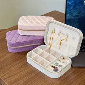 تصویر باکس بدلیجات مخمل سفید 