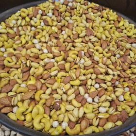 تصویر چهار مغز درشت شور 