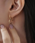 تصویر گوشواره ظریف آیینه ای قلب ژوپینگ 