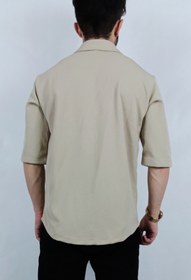 تصویر پیراهن آستین کوتاه مردانه طرح میله ای در رنگبندی متنوع Men's short sleeve shirt with a bar design in various colors