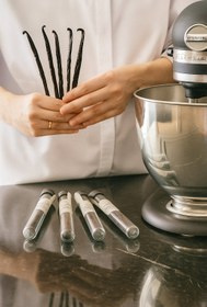 تصویر غلاف وانیل طبیعی Vanilla