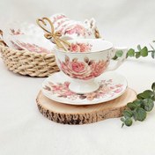 تصویر فنجان و نعلبکی گل گلبهی 