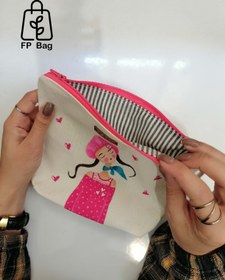 تصویر کیف پارچه ای لوازم ارایشی-پنبه الیاف طبیعی-نقاشی دست-طرح صورتی ا handpainteh cosmetic natural fabric bag handpainteh cosmetic natural fabric bag