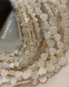 تصویر ریسه صدفی قلب شکاف از بقل 