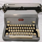 تصویر ماشین تایپ رویال آمریکایی سالم زیبا خاص 