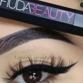 تصویر خط چشم ماژیکی 