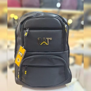 تصویر فروشگاه کیف و کوله شیک سال