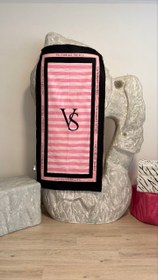 تصویر حوله استخری طرح برند Towel