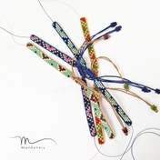 تصویر M0155 _ دستبند نیمه آماده باریک، قرمز سبز سرمه ای بنفش، 3 رج ( منجوق میوکی ) 