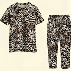 تصویر ست تی شرت و شلوار راحتی زنانه جنس گیاهی طرح پلنگی 