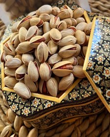 تصویر پسته خام احمد آقایی 