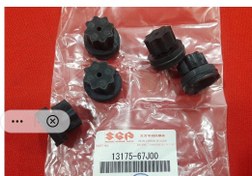 تصویر لاستیک لرزه گیر قاب روی موتور سوزوکی ویتارا 