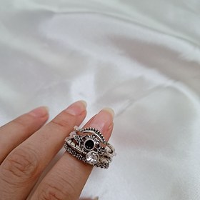 تصویر پک انگشتر سیاه قلم 
